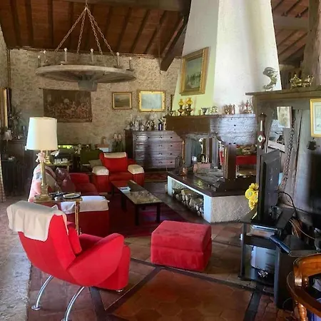 Stunning 18th Century Hébergement de vacances Loubes-Bernac